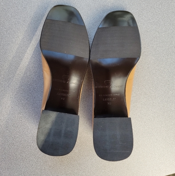 Etienne Aigner "Lancelot" leather‎ loafer - Picture 4 of 9